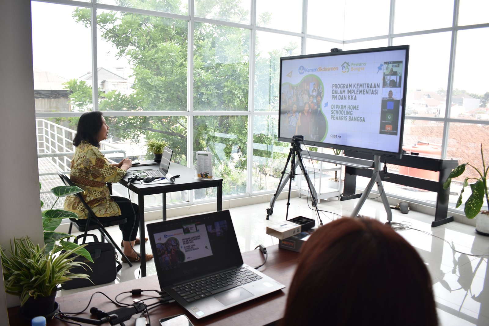PKBM Homeschooling Pewaris Bangsa Berbagi Praktik Baik Implementasi Pembelajaran Mendalam dan KKA