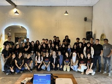 Community Learning Center (SD, SMP, SMA)